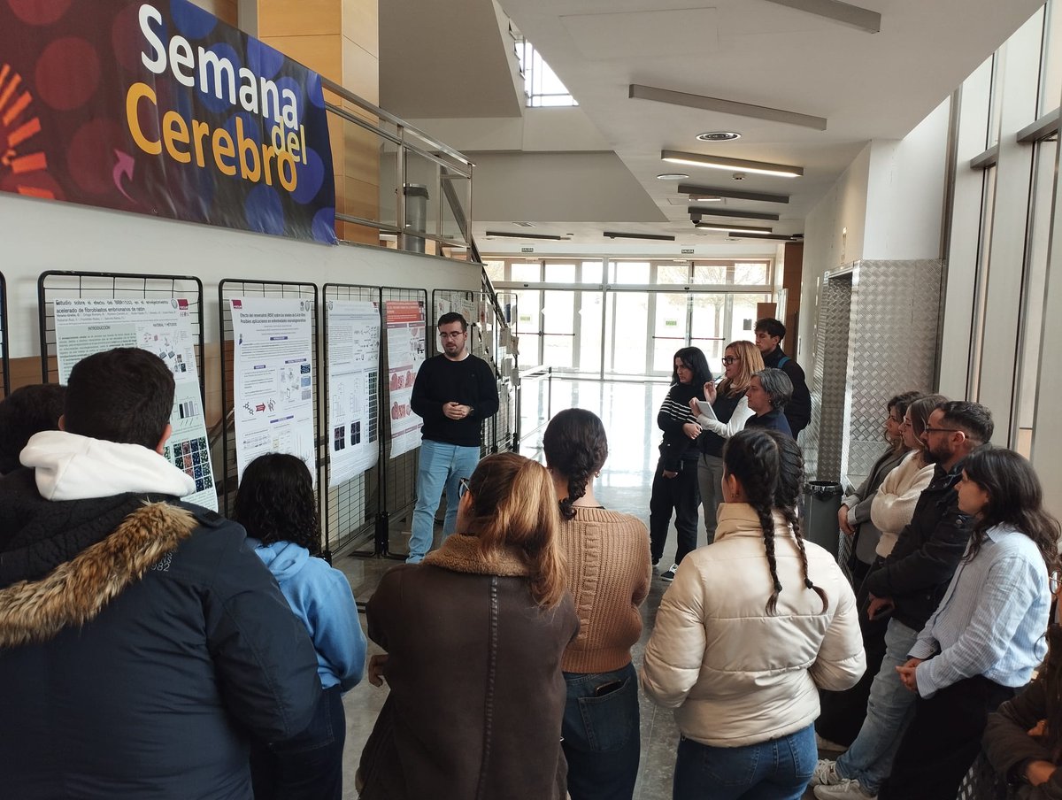 BAWCR's tweet photo. Ayer tuvimos la segunda sesión de la presentación de pósters de investigación a cargo de alumnado de segundo curso @DelMedCR @MedicinaCR_UCLM @UCLMdivulga @uclm_es 
Gran trabajo y sobre todo mucho futuro por delante 
Gracias a @SEBCellular por el patrocinio de los premios https://t.co/FLztxiZR1Y
