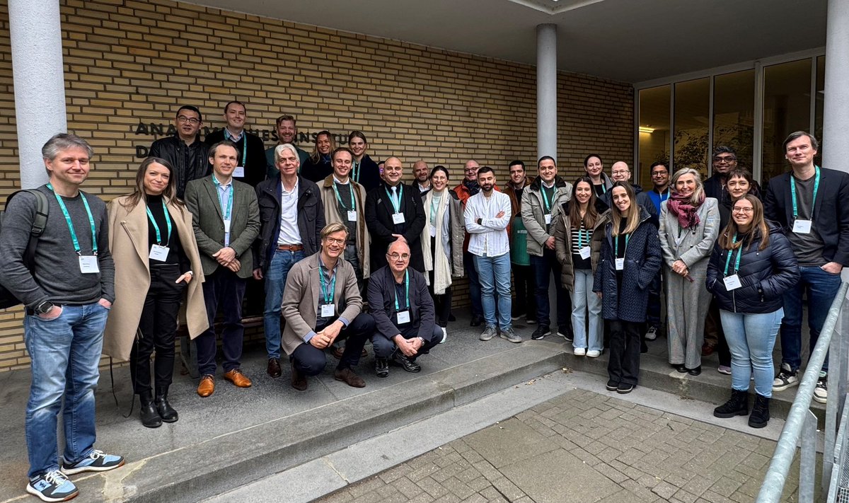 Stefano Partelli (@spartelli) on Twitter photo 🔹 Another fantastic <a href="/ESSOnews/">European Society of Surgical Oncology (ESSO)</a> surgical anatomy course on #PancreaticCancer successfully completed! 🔹
This time in a new location: Hamburg ! 🇩🇪✨
A big thank you to #ThiloHackert and #FelixNickel for hosting us, and to the amazing faculty <a href="/e_rangelova/">Elena Rangelova</a> , <a href="/villesallinen/">Ville Sallinen</a> , 🔹 Another fantastic <a href="/ESSOnews/">European Society of Surgical Oncology (ESSO)</a> surgical anatomy course on #PancreaticCancer successfully completed! 🔹
This time in a new location: Hamburg ! 🇩🇪✨
A big thank you to #ThiloHackert and #FelixNickel for hosting us, and to the amazing faculty <a href="/e_rangelova/">Elena Rangelova</a> , <a href="/villesallinen/">Ville Sallinen</a> ,