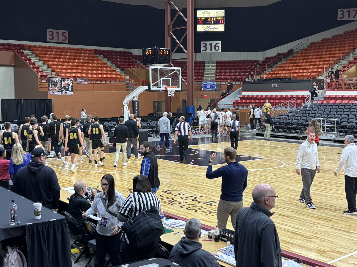Todd Fertig (@toddfertig1) on Twitter photo A fire alarm is causing the Tonys Pizza Event Center to evacuate. Ottawa boys lead Andale 36-23 with 2:31 left in third period. <a href="/AndaleAthletics/">Andale Athletics</a> <a href="/OHSActivities/">Ottawa HS Activities</a> #kshsaa #KSHSAACovered A fire alarm is causing the Tonys Pizza Event Center to evacuate. Ottawa boys lead Andale 36-23 with 2:31 left in third period. <a href="/AndaleAthletics/">Andale Athletics</a> <a href="/OHSActivities/">Ottawa HS Activities</a> #kshsaa #KSHSAACovered