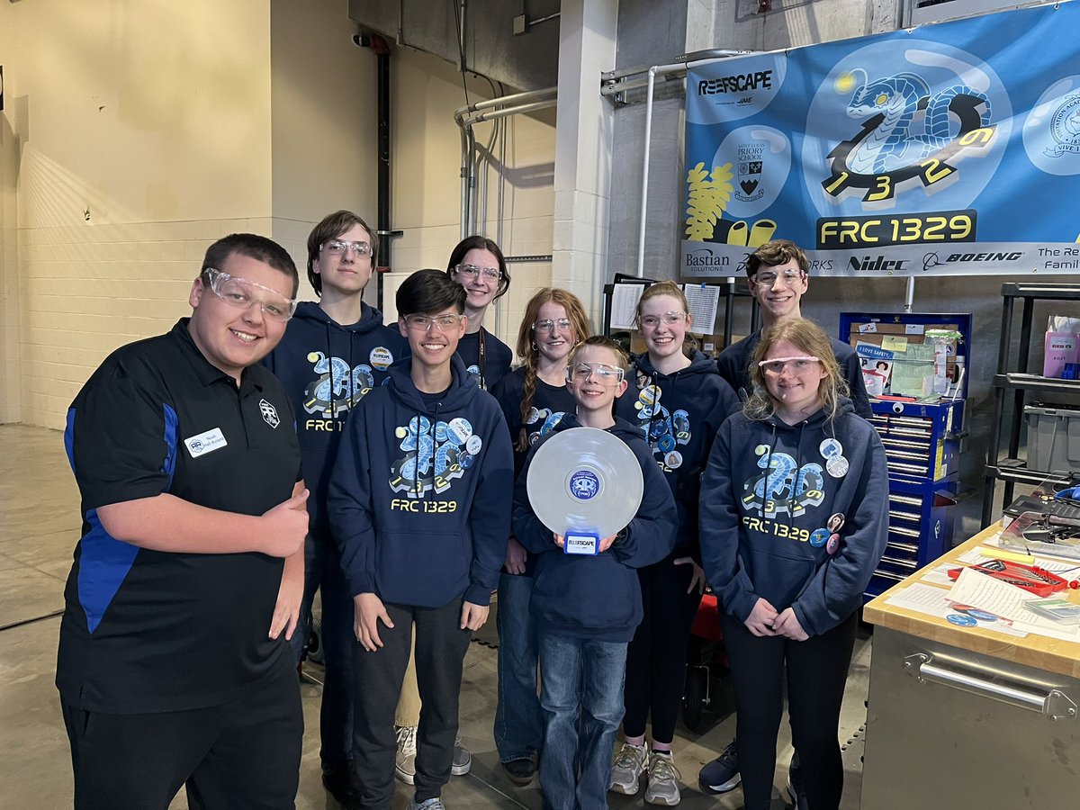 SCEMenierArt (@scemenierart) on Twitter photo Thanks to our alliance partners <a href="/frc27/">FabiaNa</a> Team Rush and @frc1329 ViPers for helping us get the regional high score and send us all to the finals!! <a href="/HoltADOffice/">Holt Athletics</a> <a href="/thsactivities/">THS Activities</a> <a href="/EaglesLibertyAD/">LHS Activities</a> <a href="/WSDinfo/">Wentzville Schools</a> <a href="/NP_Grizzlies_AD/">North Point Grizzlies Activities</a> Thanks to our alliance partners <a href="/frc27/">FabiaNa</a> Team Rush and @frc1329 ViPers for helping us get the regional high score and send us all to the finals!! <a href="/HoltADOffice/">Holt Athletics</a> <a href="/thsactivities/">THS Activities</a> <a href="/EaglesLibertyAD/">LHS Activities</a> <a href="/WSDinfo/">Wentzville Schools</a> <a href="/NP_Grizzlies_AD/">North Point Grizzlies Activities</a>