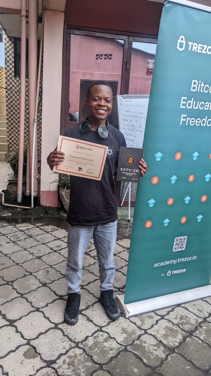 Faustin M. tweet media