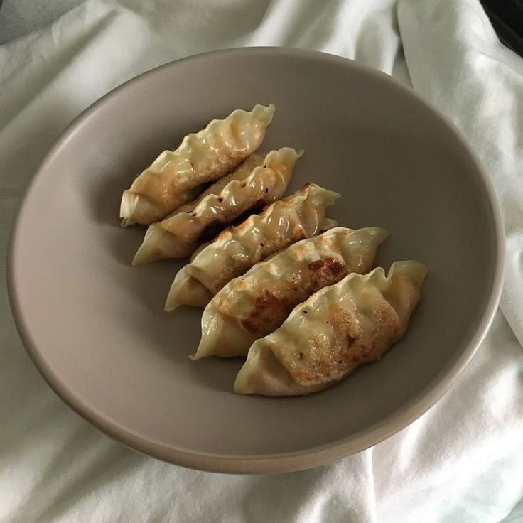 vorstKM's tweet photo. ini mandu ㅤㅤㅤㅤㅤㅤ ini madu https://t.co/sYXBZ0pgT4