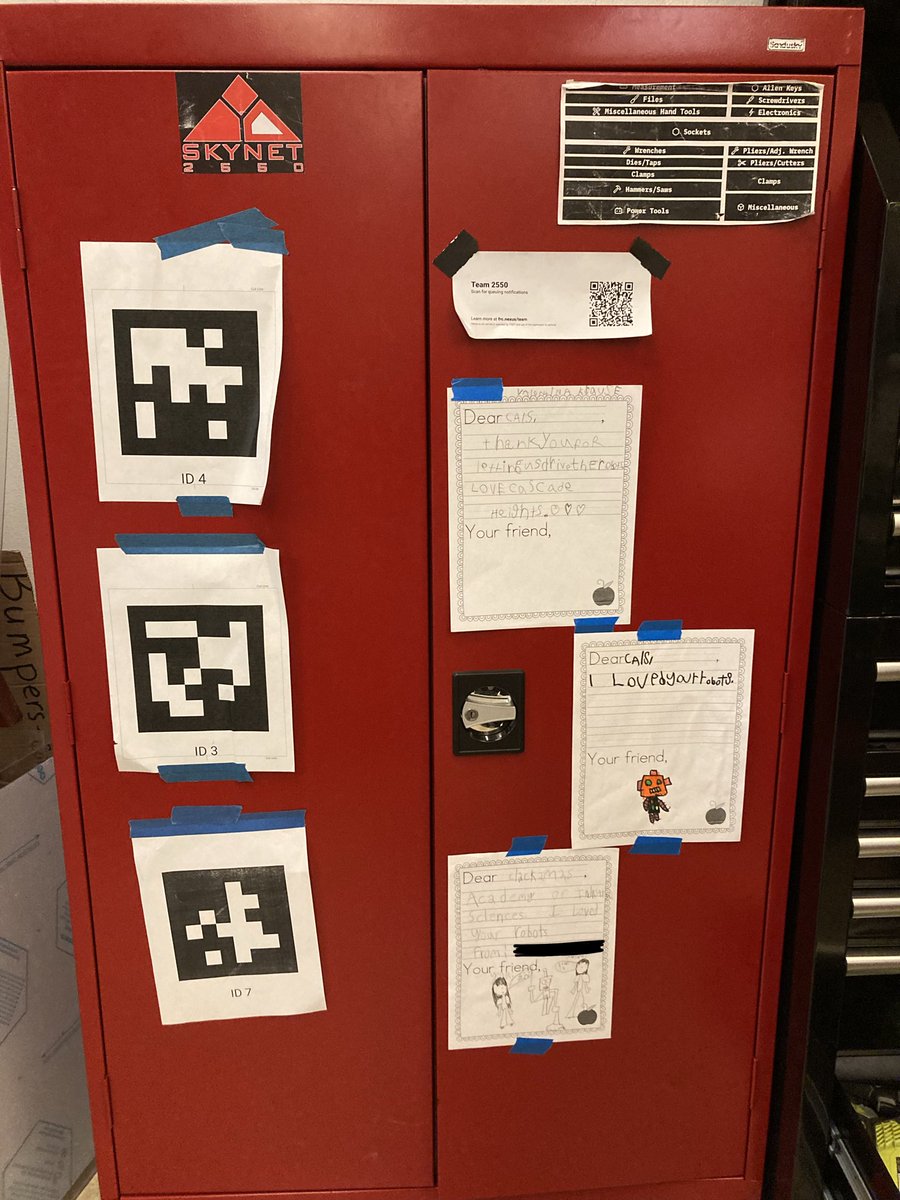Skynet_Robotics's tweet image. Skynet went to Cascade Heights with Gearburners (our schools middle school robotics team) last year to show off our robots. It was great to get to see all the smiles from the kids. We also received heart warming letters from the kiddos a few weeks later.
