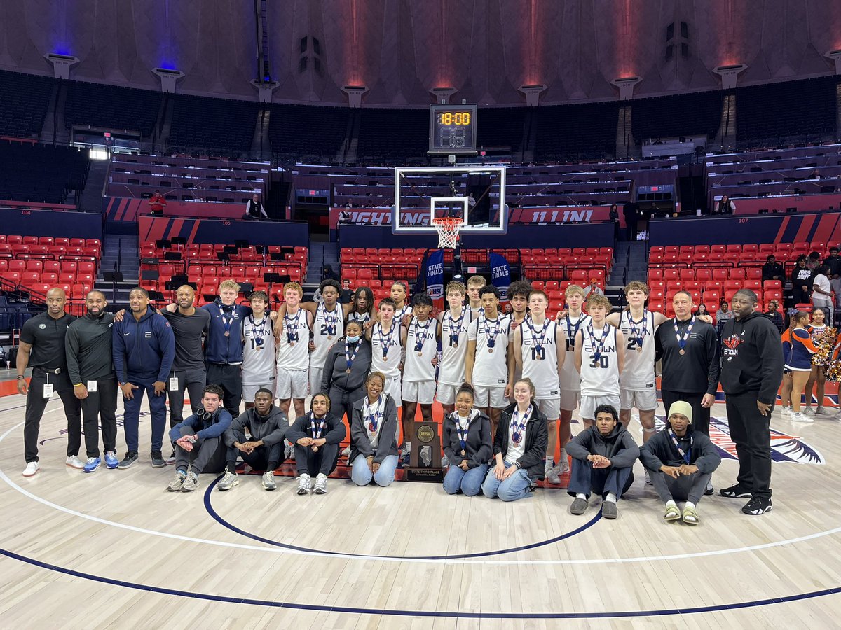 Kits close out the year with a victory over Rich Township, clinching the 3rd place championship and wrapping up a stellar season! A huge thank you to our dedicated students, supportive community, passionate coaches, devoted parents, and our resilient players! 🎉🏆