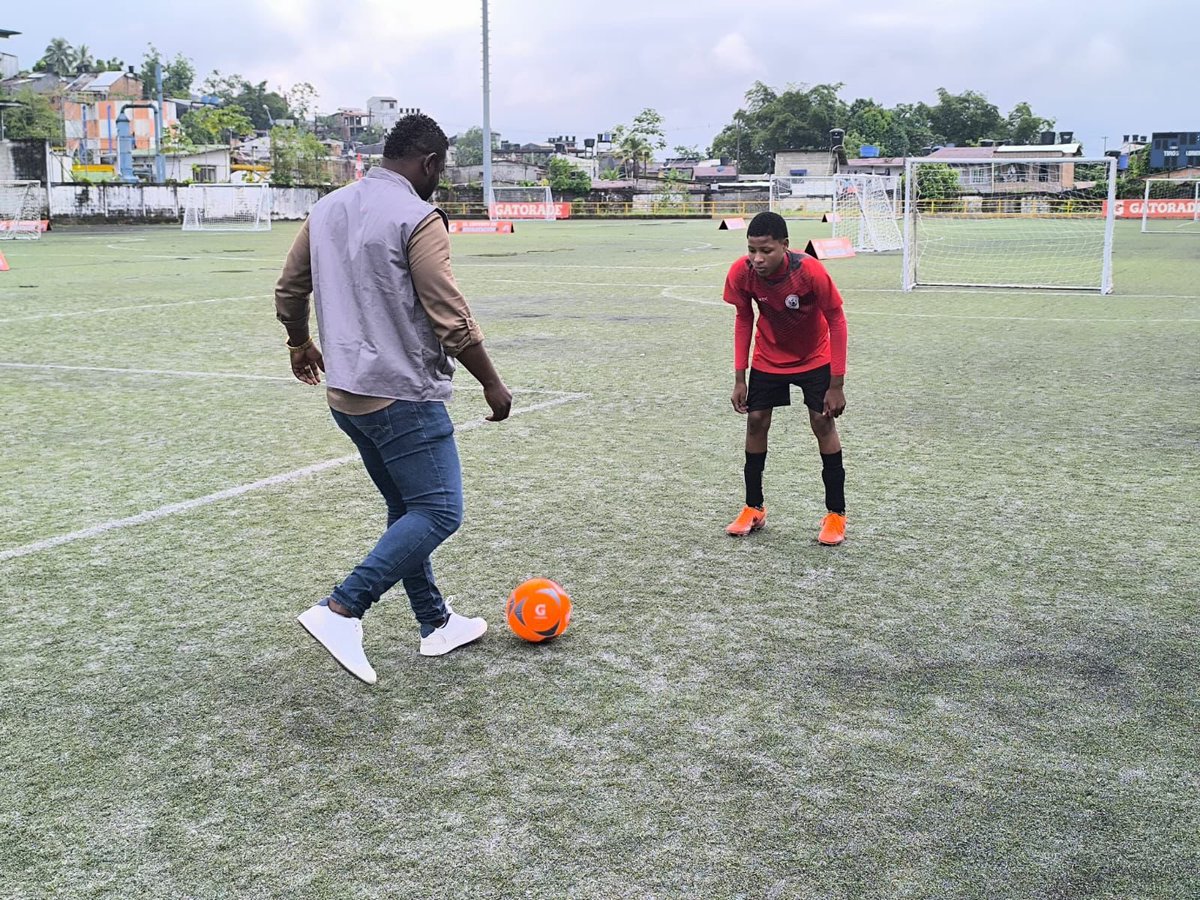 GobChoco's tweet photo. 🏆⚽️ | ¡La emoción del fútbol llegó a Quibdó!
Con la participación de 75 equipos de distintos municipios, inició la Copa Gatorade 5 vs 5 en el Estadio de la Normal. Delegaciones de Río Quito, Nóvita, Tadó, Palenque y más competirán hasta el 16 de marzo. ⬇️✨🔥 #CopaGatorade https://t.co/2C0y33S11U