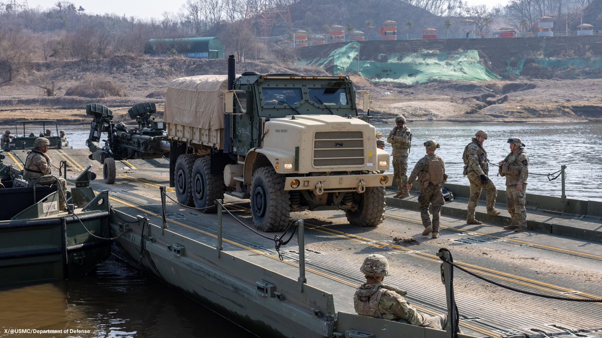 Members of the U.S. Marines, U.S. Army and 3rd Marine Division transport a 7-ton and an M777 Howitzer during a river crossing mission for Korean Marine Exercise Program 25.1 at Hantan River, South Korea, Saturday.

voanews.com/a/can-the-us-p…
