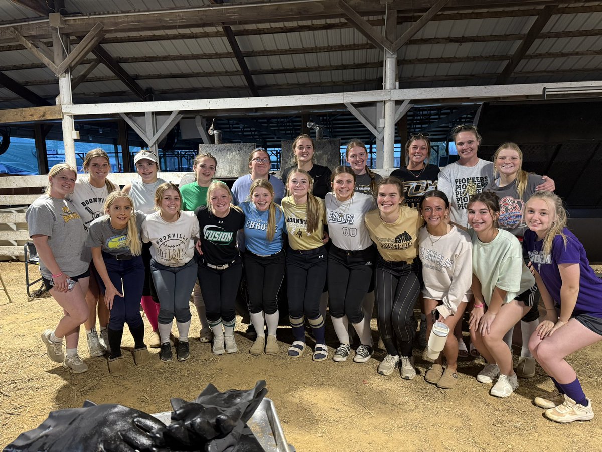 BHS Softball tweet media