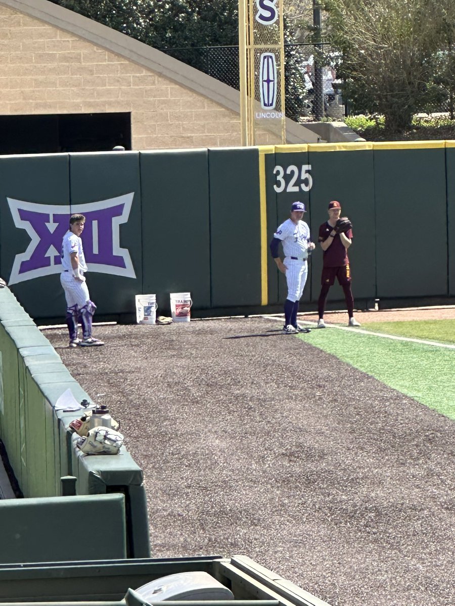 Jim Traeger tweet media