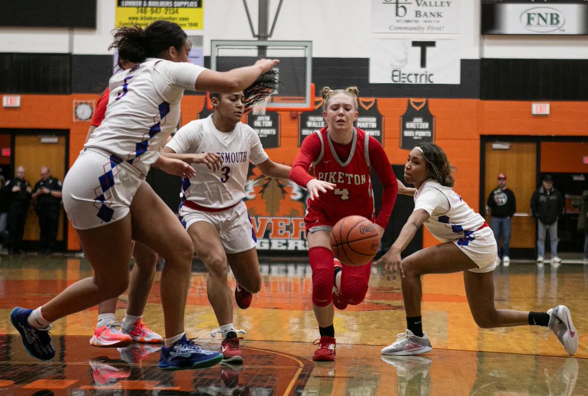 Laila Kelley (@lailakelleypg1) on Twitter photo Congrats <a href="/sienna_allen1/">Sienna Allen</a> <a href="/daysha_reid/">daysha reid</a> <a href="/hayvencarter5/">Hayven</a> and Portsmouth Lady Trojans on winning Ohio Div 5 State title! That defense is 🤯 .
Title in SE Ohio 🏀 🔥 👏 Congrats <a href="/sienna_allen1/">Sienna Allen</a> <a href="/daysha_reid/">daysha reid</a> <a href="/hayvencarter5/">Hayven</a> and Portsmouth Lady Trojans on winning Ohio Div 5 State title! That defense is 🤯 .
Title in SE Ohio 🏀 🔥 👏
