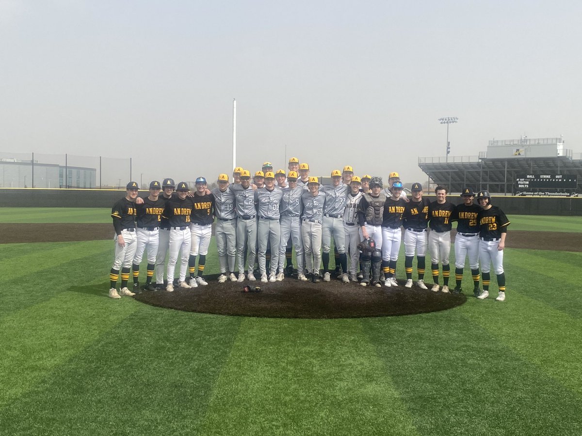 Great couple of days scrimmaging.  Thanks to everyone who came out today for our annual black and gold game.  Can’t wait to get started next week.