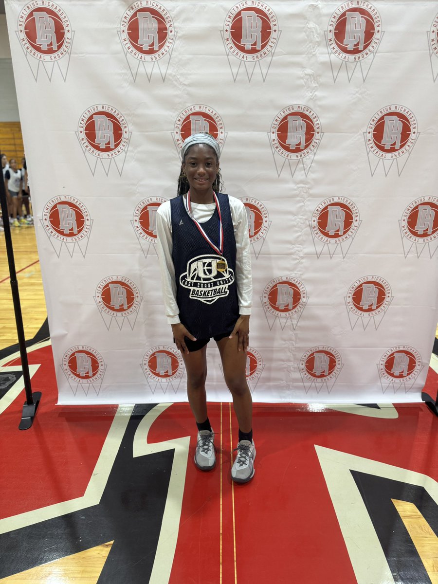 Our Navy MVP for the 1st Highschool game
2027
<a href="/that_queen_vaeh/">Nevaeh Lee</a>