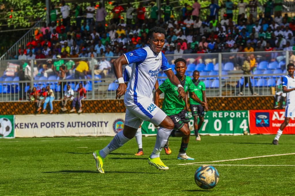 #FKFPL Saturday results

Gor Mahia 2-0 Bandari FC
Kariobangi Sharks 3-1 Mathare United
Ulinzi Stars 1-2 KCB
Kenya Police 3-1 Murang'a Seal
Kakamega Homeboyz 0-0 FC Talanta