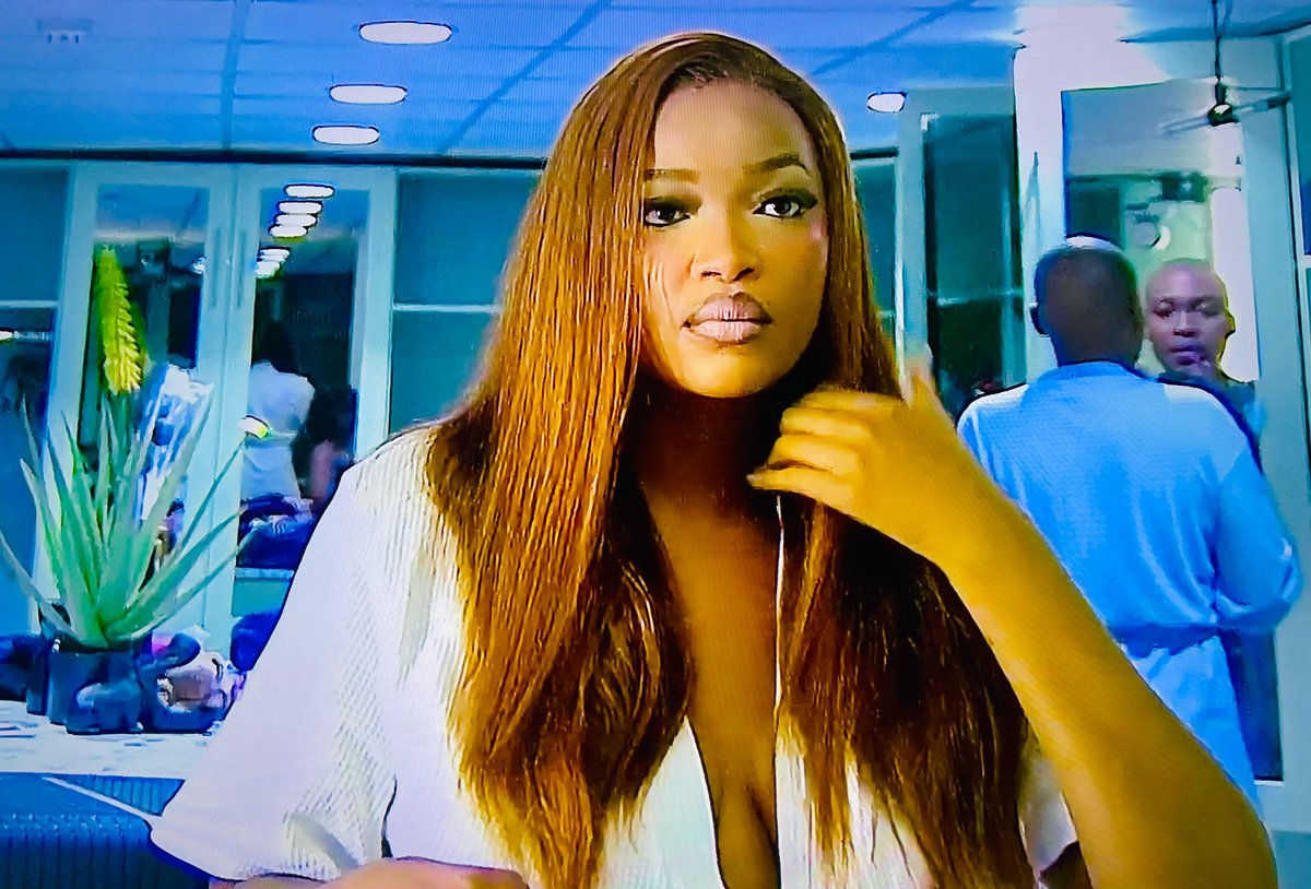 melanin22904796's tweet photo. Hoshh karamiama 😍😍😍😍😍😍😍😍😍😍💕💕💕💕💕💕💕💕❤️❤️❤️❤️🔥🔥🔥🔥🔥🔥she’s so so so gorgeous man rhaaaaaa !!!! 

#BBMzansi 
#NateSetwaba https://t.co/nwIJorKzBp