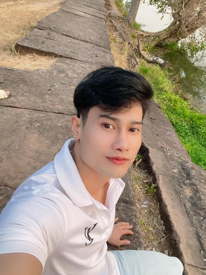henghen17615651's tweet image. ស្អាតខ្លាំងណាស់បង 🥰🤬🤤💵 ខ្ញុំមើលបងដឹង ថាបងជាអ្វីហើយបងត្រូវការអ្វី  🔝🍆💦💵
