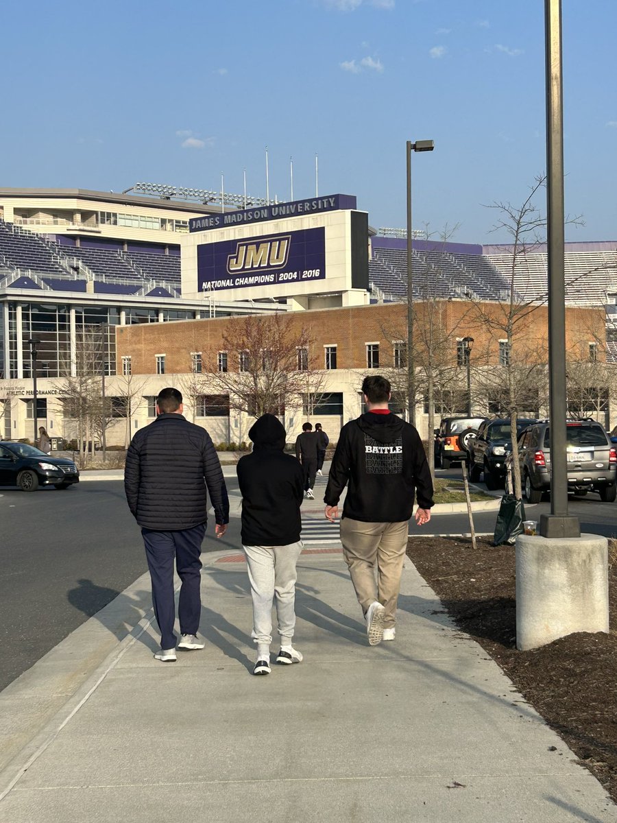 harrisjack99's tweet image. I had a great time at @JMUFootball yesterday!! Loved the energy at practice and the facilities! Thank you  @Coach_Smith61 @CoachBobChesney @Coach_DKennedy