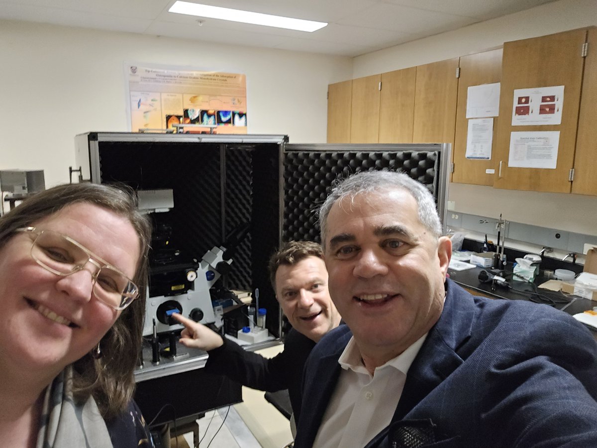 I had a great time visiting Francois' lab <a href="/Lagugne/">François Lagugné</a>  <a href="/WesternU/">Western University</a> with <a href="/JAWijngaarden/">Jennifer van Wijngaarden (she/her)</a> A great infrastructure to study surface-related phenomenon and vibrational #spectroscopy. I also want to congratulate Francois' team efforts on developing #nanotechnology tools for #harmreduction