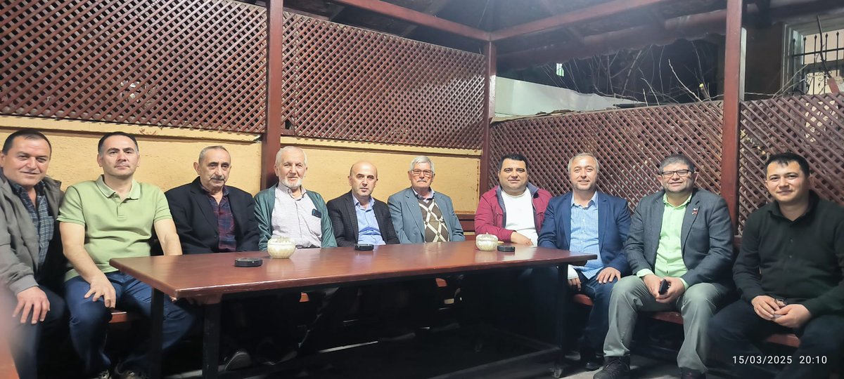 Ulukayalılar Geleneksel İftarda Buluştu
ULUKAYADER olarak her yıl Ramazan ayında geleneksel hale getirdiğimiz iftar programımızı, köylülerimizin ve misafirlerimizin yoğun katılımıyla gerçekleştirdik.