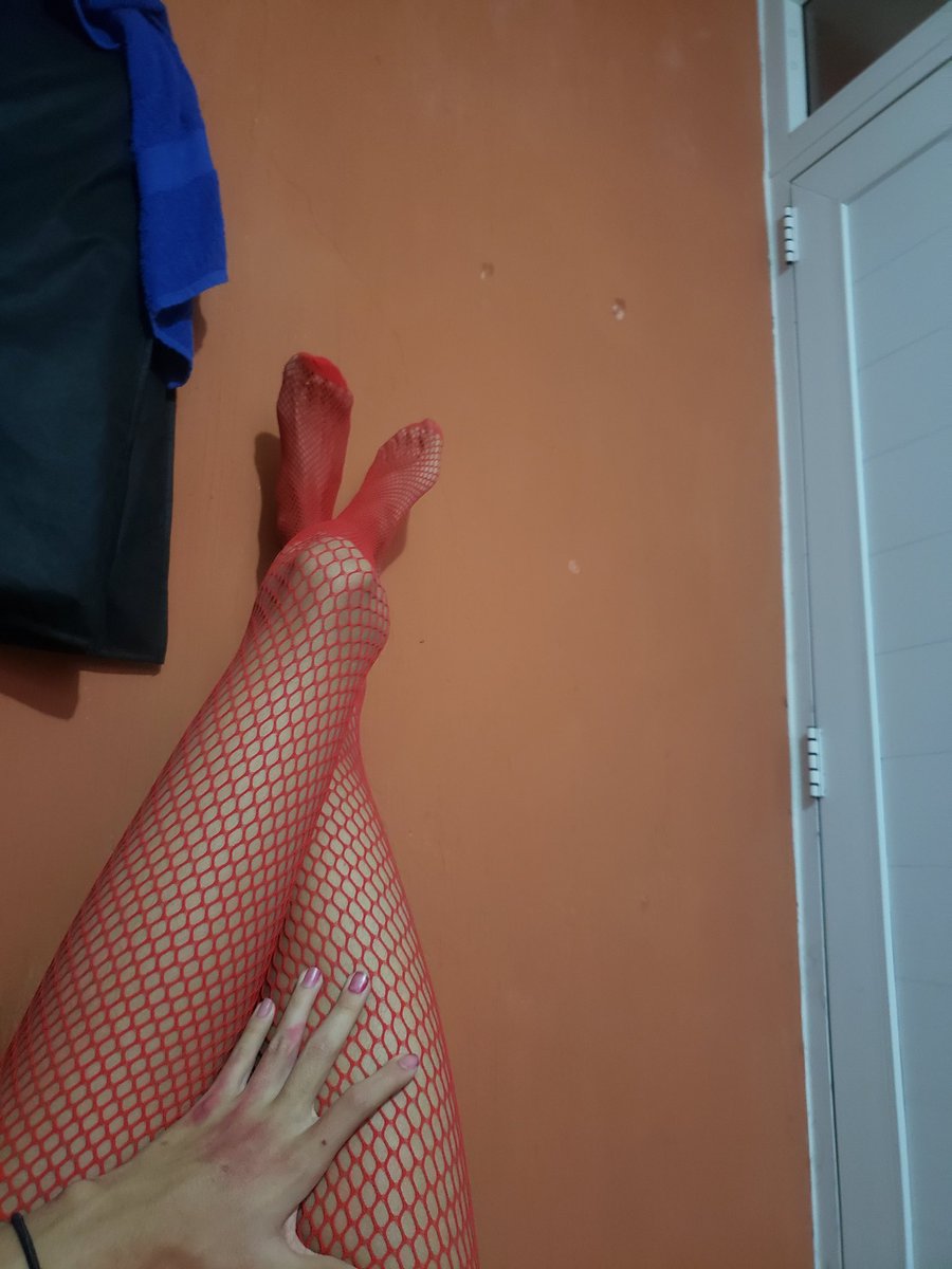 Mars_femboy's tweet photo. QUE CALOR MAS ... hola 🧊
#Femboy #Guatemala #GT #☀️=🔥🌏🌋👉☠ https://t.co/rvyq58iAKZ