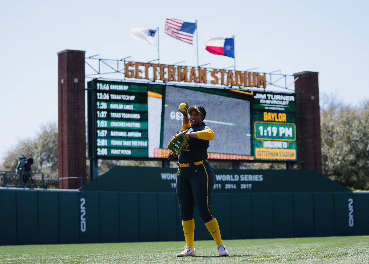 Baylor Softball tweet media
