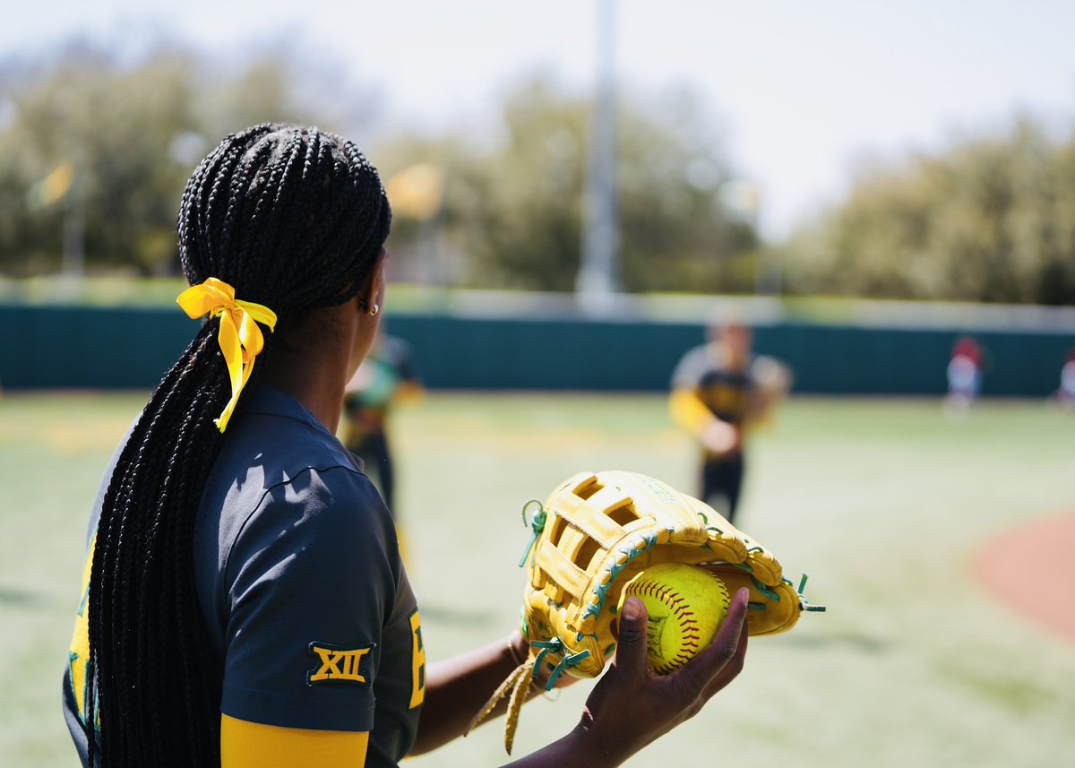 Baylor Softball tweet media