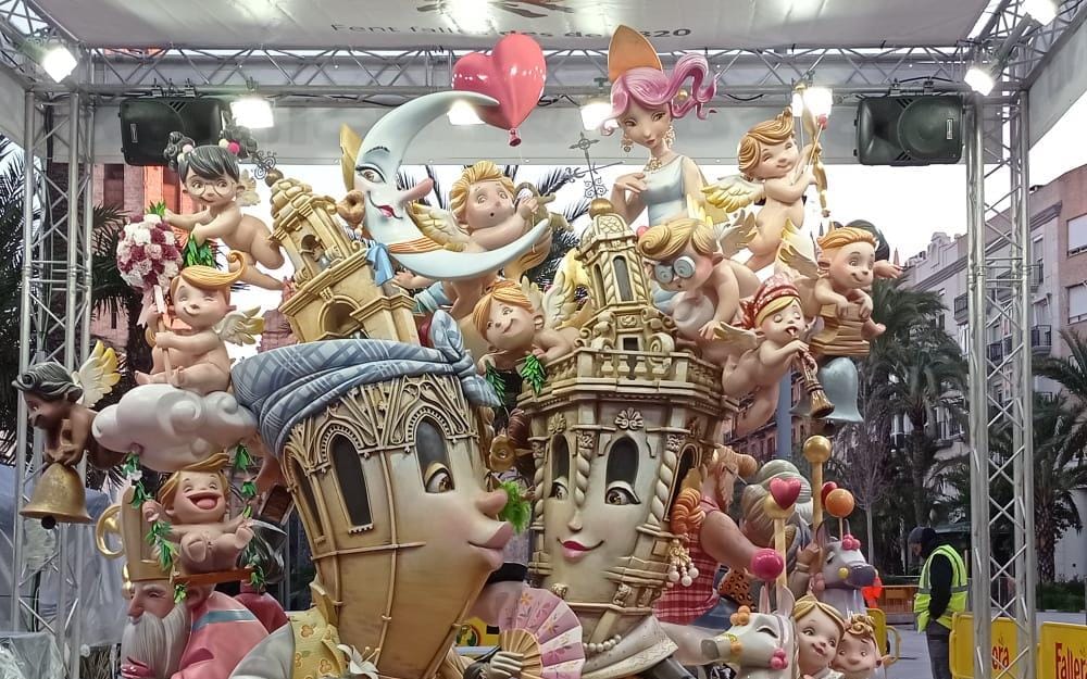 Açò és Amor a la valenciana. #Falles2025 #plantà