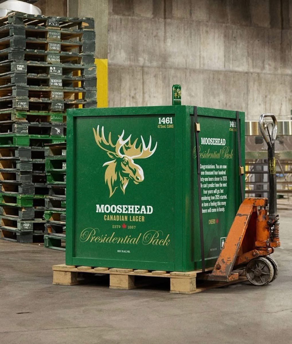 _Nancy_Lake's tweet photo. @YourAnonNews You could buy the Moosehead Presidential Pack. A beer a day until his term his over? Zoom in to read the side of the box. I think there’s a waitlist… @MooseheadLager https://t.co/DlSazWc0b4