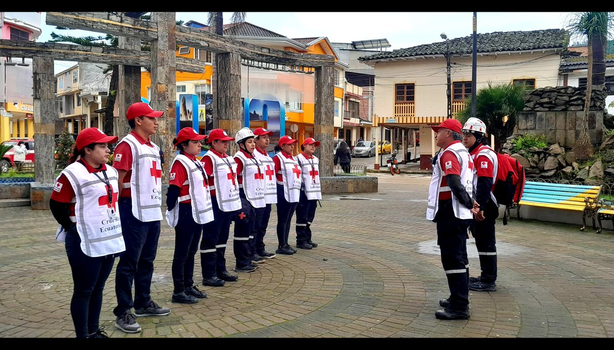 📷Eventos seguros📷
Nuestros voluntarios 📷📷📷 brindaron primeros auxilios durante la peregrinación de la Virgen del Rosario , asegurando el bienestar de los devotos en su recorrido de Celica a Cruzpamba.
📷📷 Siempre listos para ayudar.
#ReafirmamosNuestroCompromisoPorLaVida