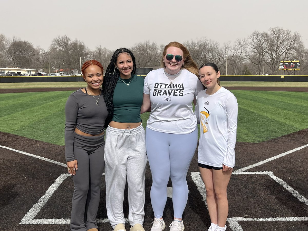 Braves Athletics tweet media