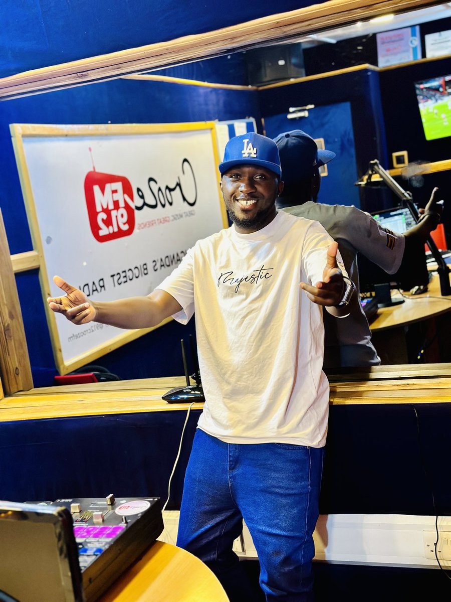 Mc_Kacheche's tweet image. Let’s go Party #CroozefmSNL 💯🔥🕺🏻
  Just drop your requests now 🕺🏻
#mckacheche #croozefm #mbarara