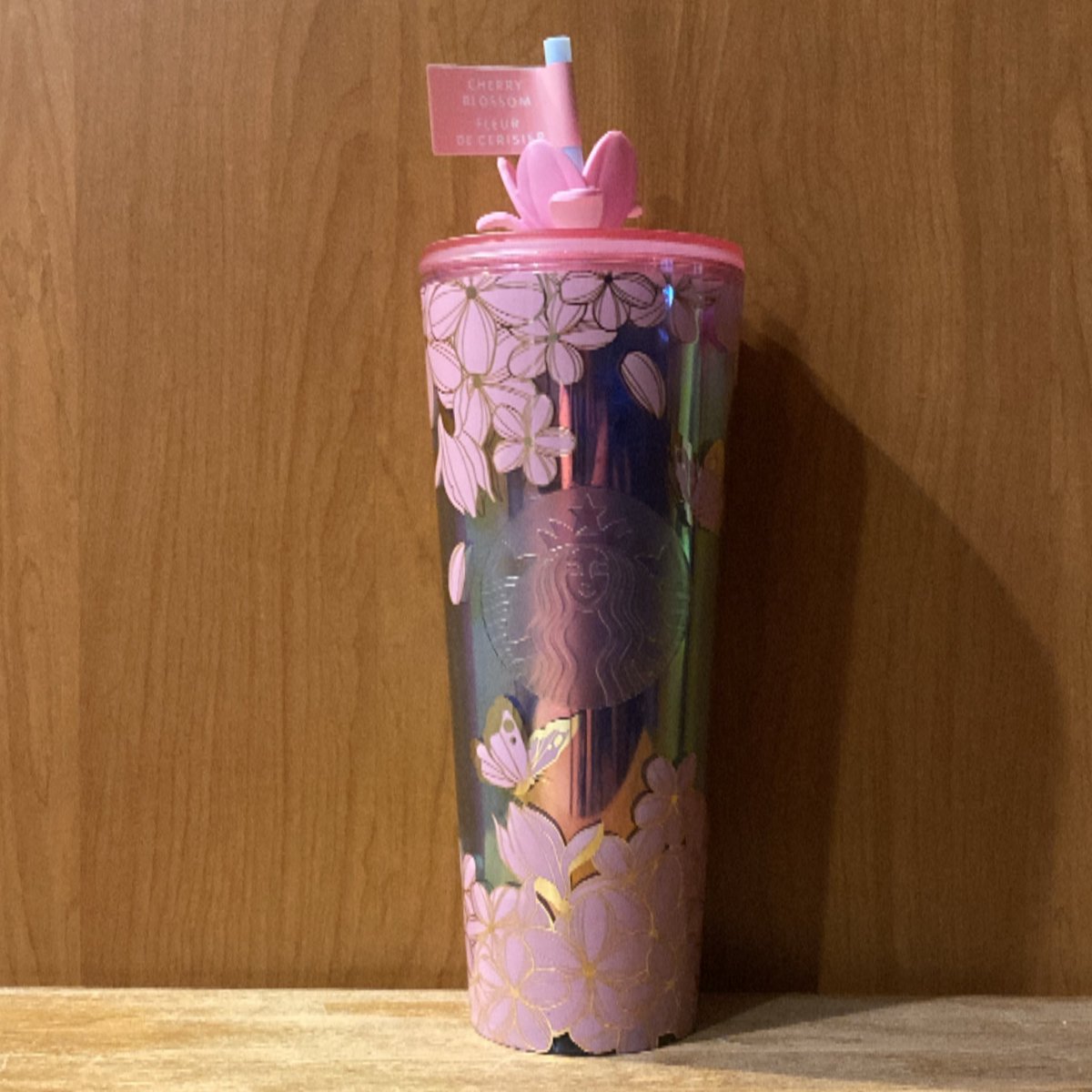 WraithLette's tweet photo. Went to @Starbucks this morning and got myself the new #CherryBlossom cup with a #IcedCherryChaiLatte, it’s so yummy, I can’t wait to get it again 🍒🌸☕️
#Starbucks #StarbucksCherryBlossom #StarbucksSpring #StarbucksSpring2025 #Starbux https://t.co/9xKD0BDVXd