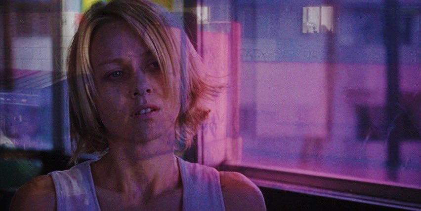 TheCinesthetic's tweet photo. Mulholland Drive (2001) dir. David Lynch https://t.co/DRczttiJm8
