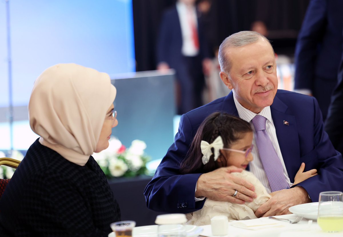 trpresidency's tweet photo. President Erdoğan shares iftar with children under state protection https://t.co/TJVh1nq6ed https://t.co/GvfNXEwG0A