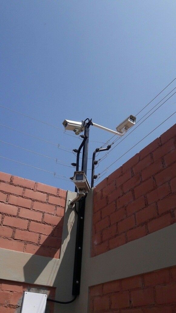 Otranholdings's tweet photo. Modern Security System Installation

Otran Holdings, and divisions, Otran Offshore + Daud Construction - is a professional installer of modern security systems for both Residential &amp; Commercial properties.

#otranoffshore #daudconstruction #otranholdings https://t.co/Oh5OBzDkst