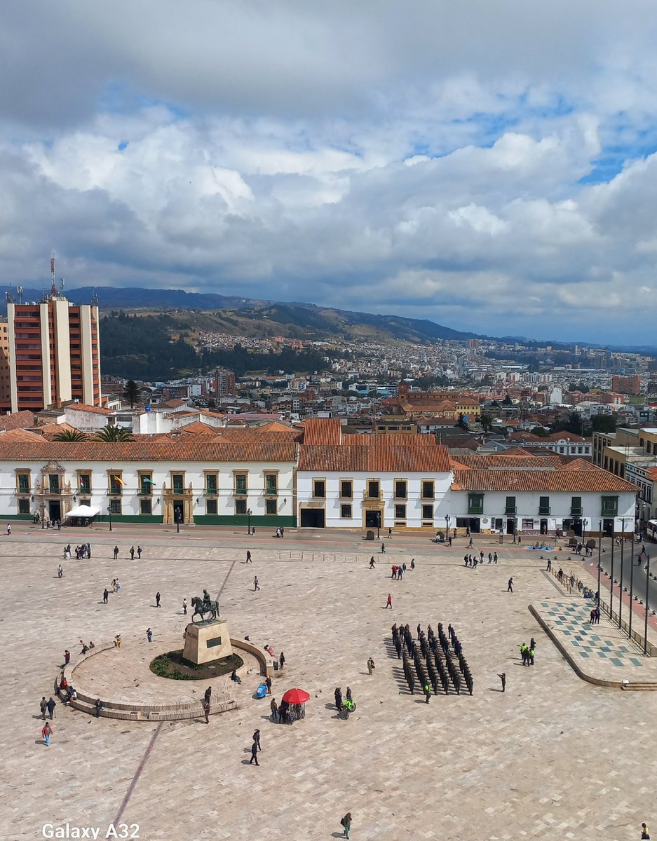 EdissonSuarezO's tweet image. #TunjaCapital. Una bonita imagen de nuestra plaza de Bolívar y el #CentroHistorico.
Siempre Bienvenidos