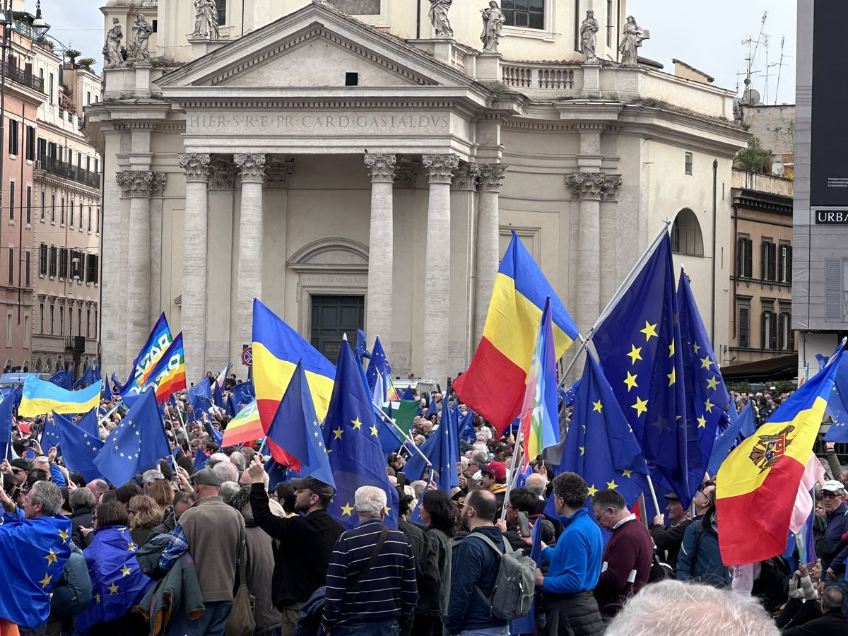 Spagna in Azione tweet media