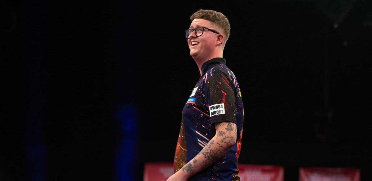 TED EVETTS WINS EVENT NINE! 🏆

Ted Evetts picks up his first title of the year, as he beats Michael Unterbuchner in the final, beating the German 5-1!

The 27-year-old produced an excellent 14-darter to secure the victory!

 📋 bit.ly/2025CT9