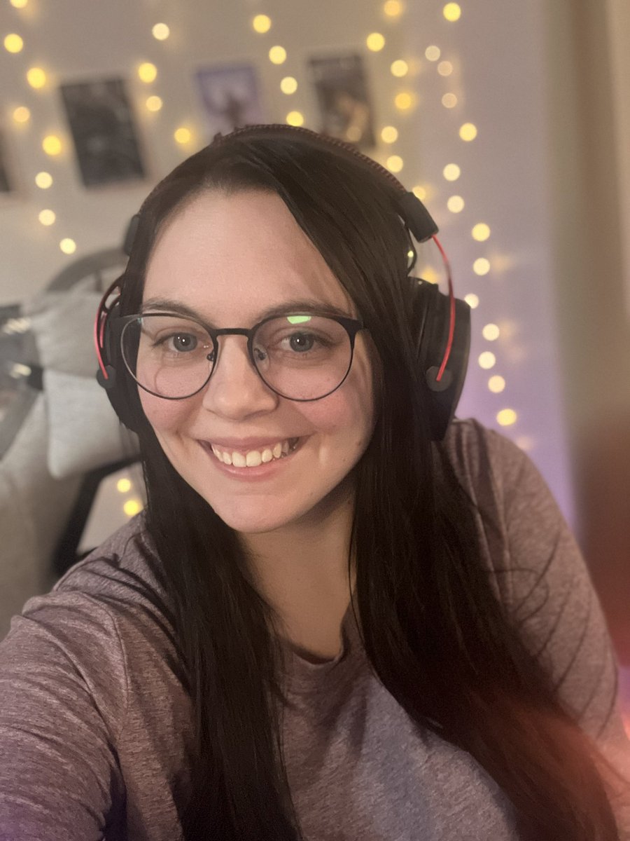 CountessMortem tweet media