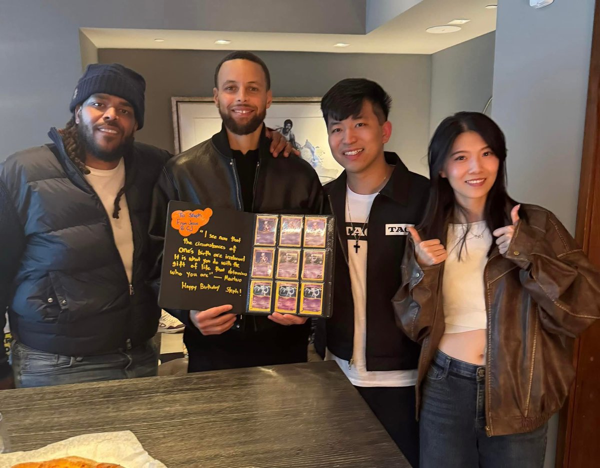 AndyCollectz's tweet photo. Stephen Curry of the Golden State Warriors was gifted an almost complete English Master Set of Mewtwo (his favorite Pokemon) for his 37th birthday 🔥

📸 via Jesse Peng/FB https://t.co/GzPGITsIkj
