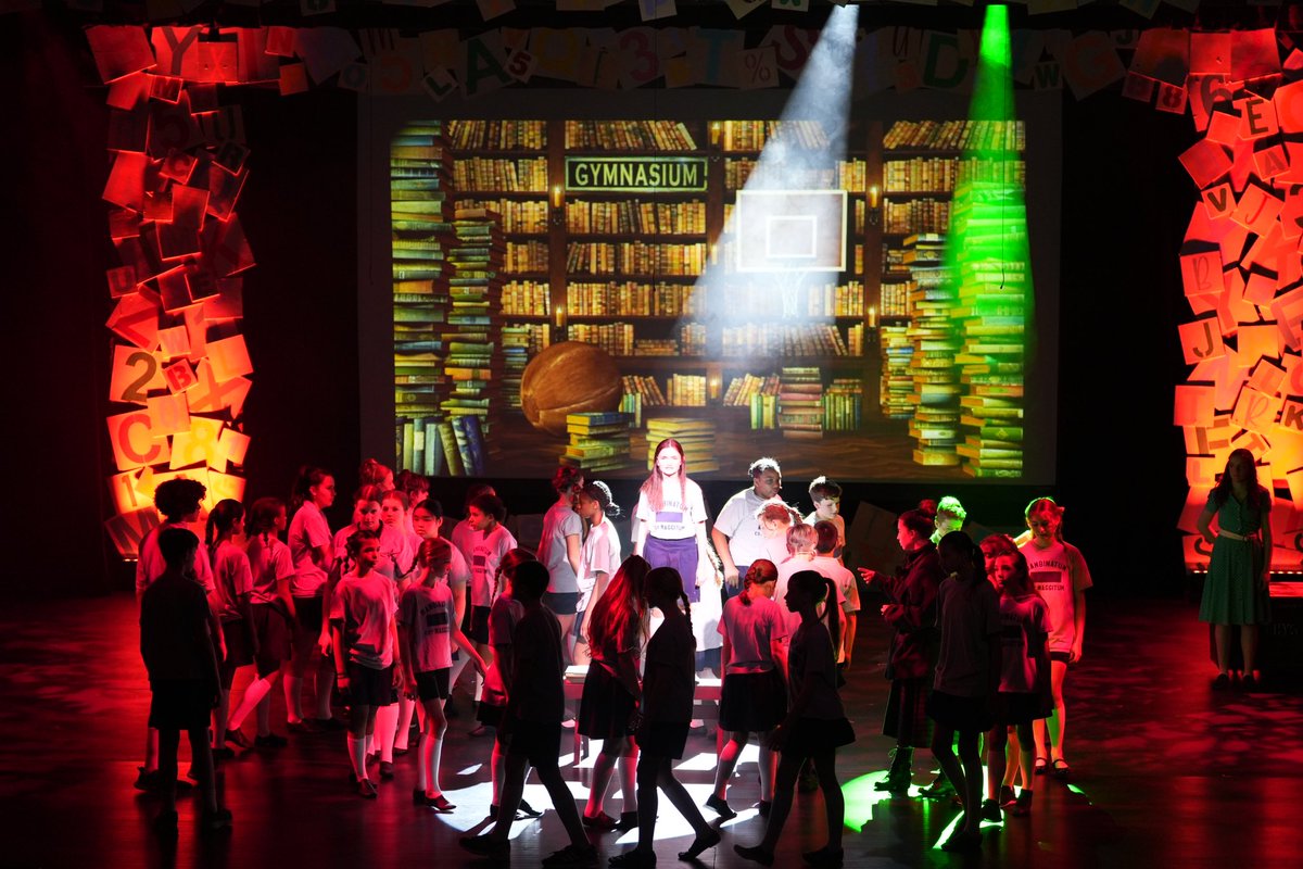 Amy Clark tweet media