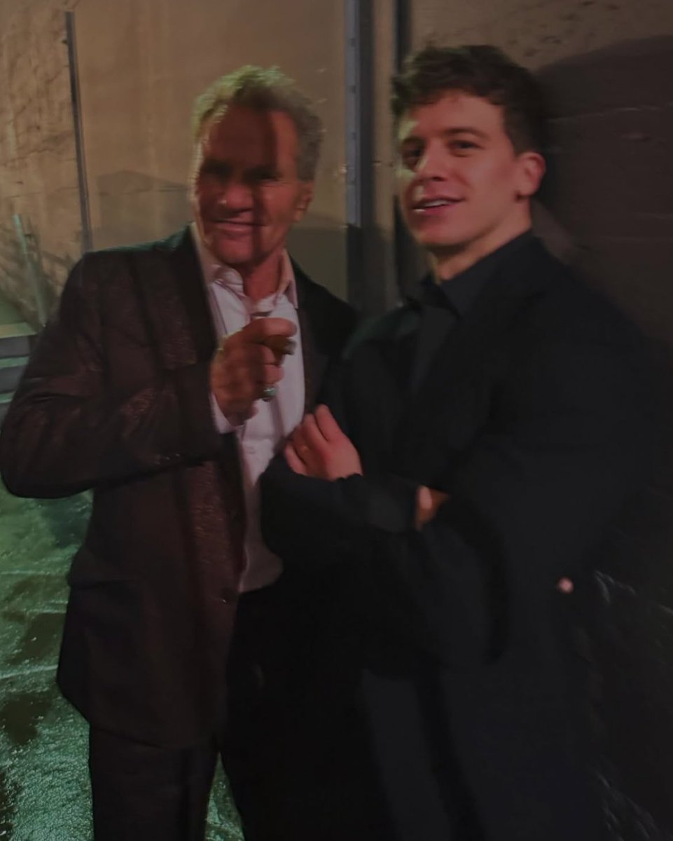 might print this out and put it in my wallet so i can stare at it wistfully like a soldier at war. hell, might even spray some perfume on it