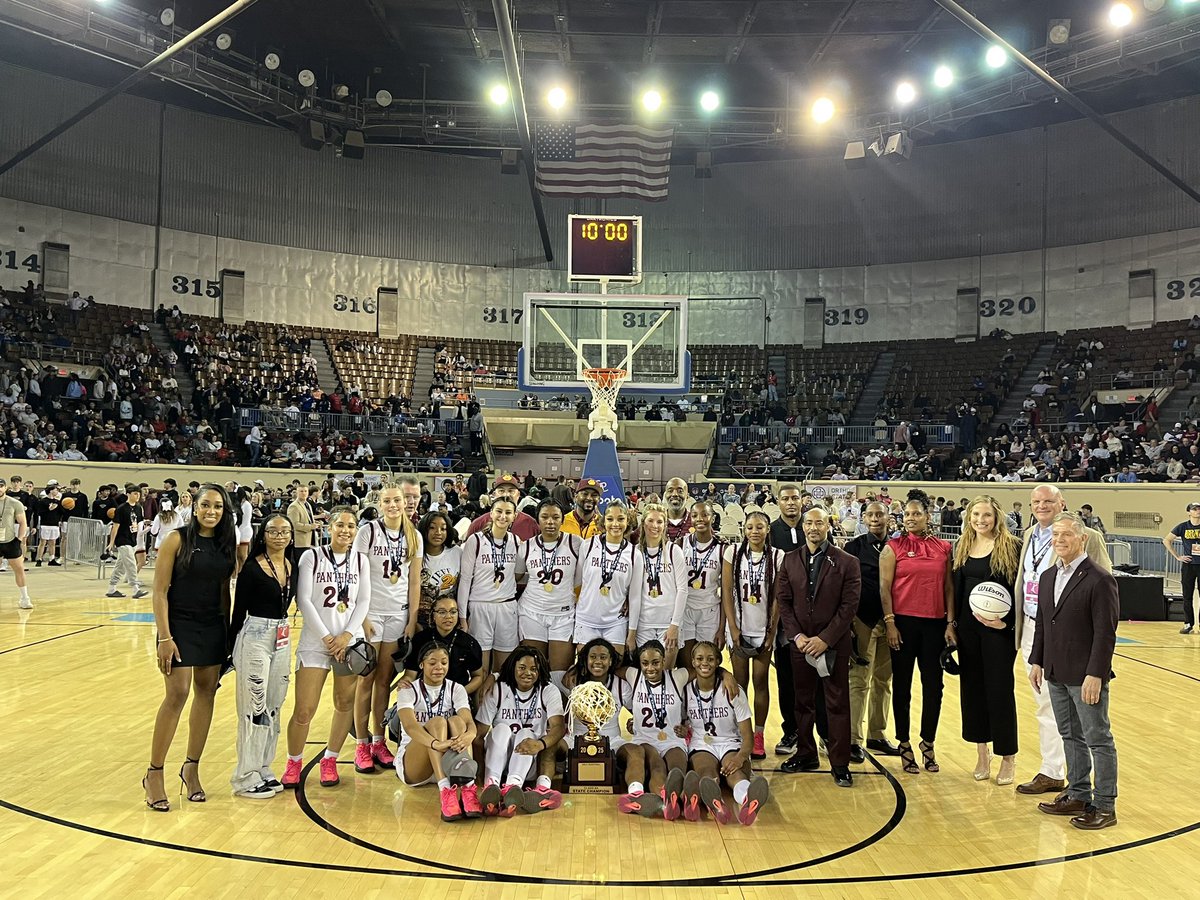 Congrats to <a href="/pcngbb/">Putnam City North Lady Panthers Basketball 🐾</a> on the Class 6A State Championship!
#okpreps