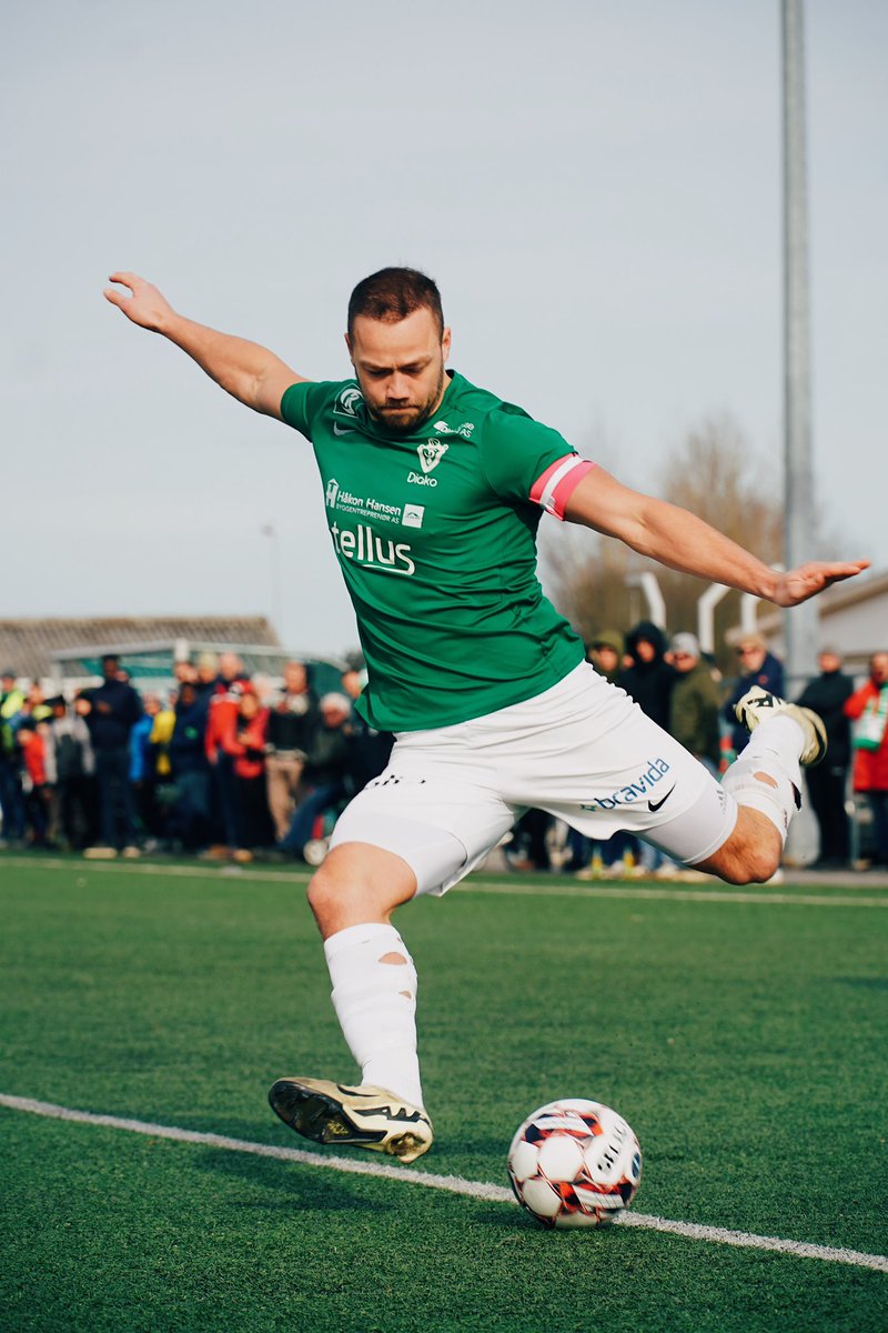 Selbak TIF tweet media