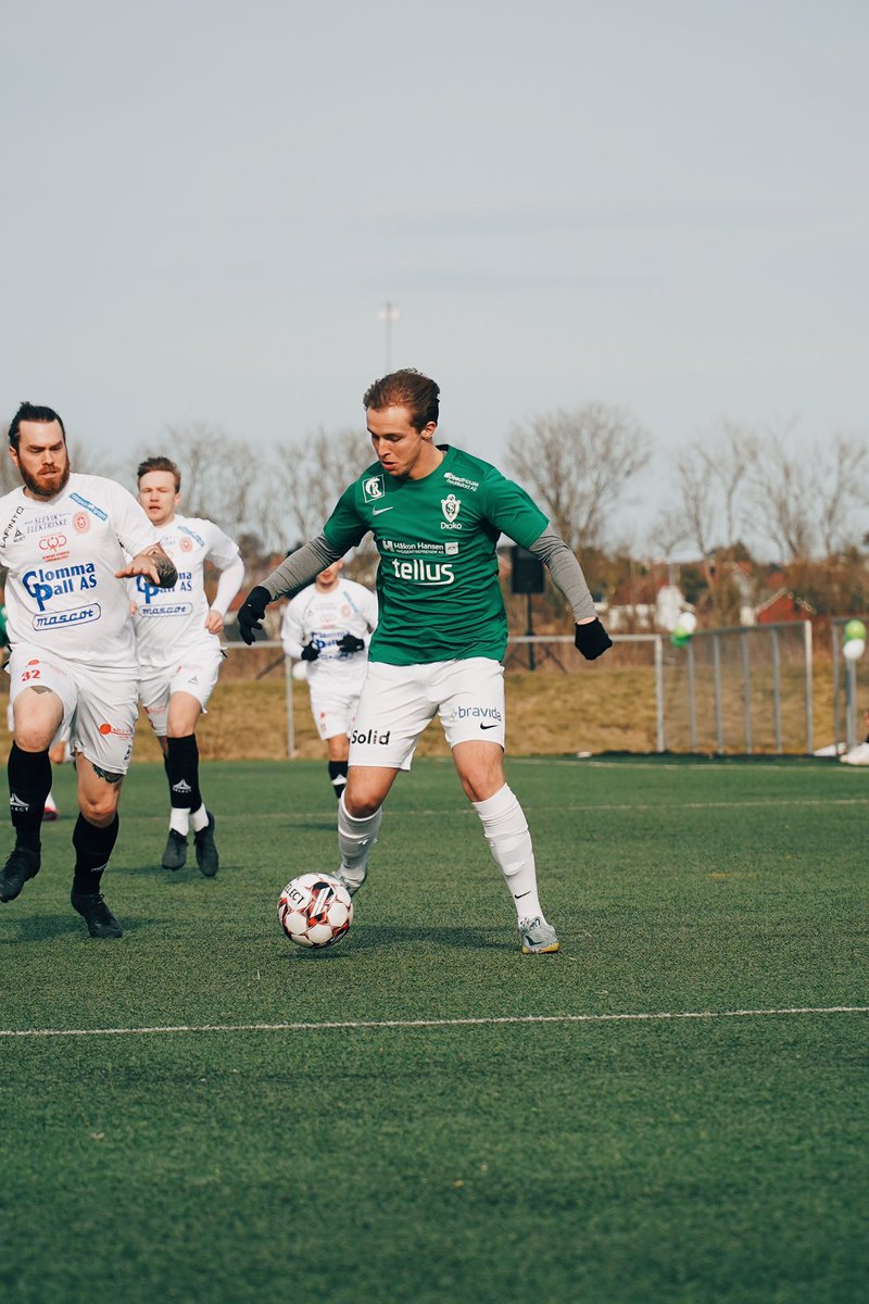 Selbak TIF tweet media