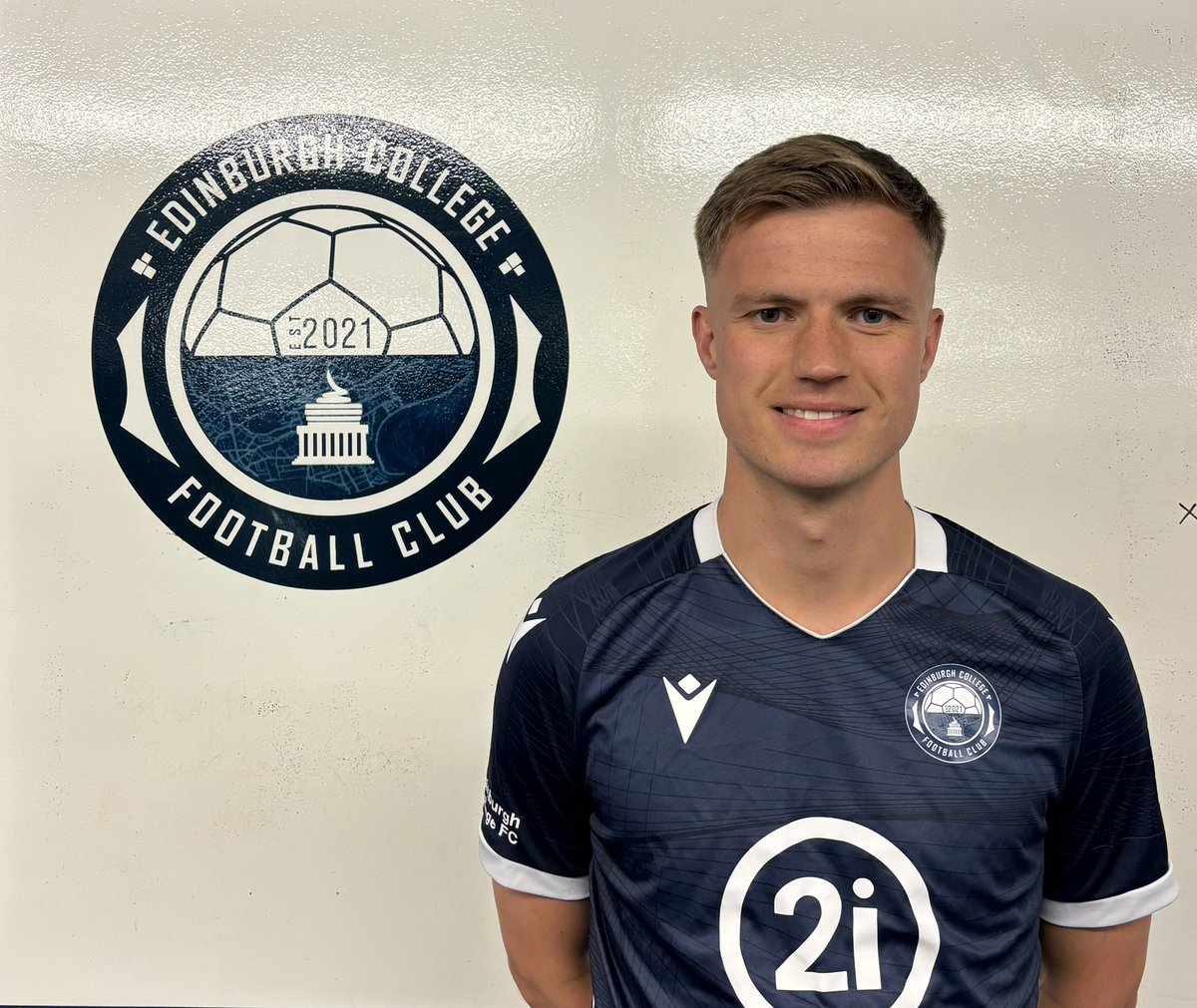 Edinburgh College Football tweet media