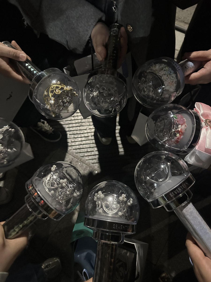 JHA_1122's tweet photo. 25.03.16
호우 인가 사녹 너무 재밌었다ㅏㅏ🫶
이지훈 너무 이뻐ㅜㅠ https://t.co/GJCceiiZDh