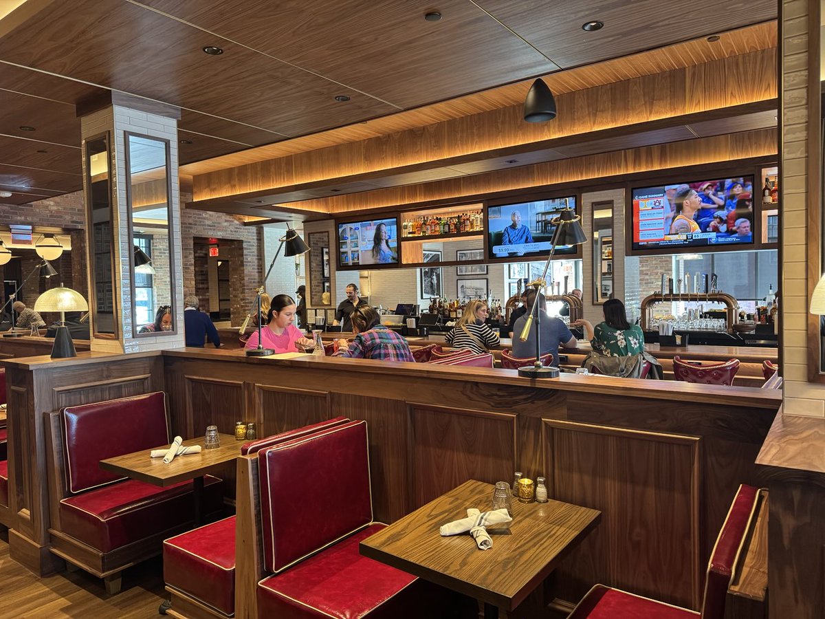 Another great new (though it opened first in 1911) spot for Feehan families in Attleboro! The completely renovated Morin’s downtown looks so nice.  Good luck to the Morin family on this next chapter… #GoShamrocks!