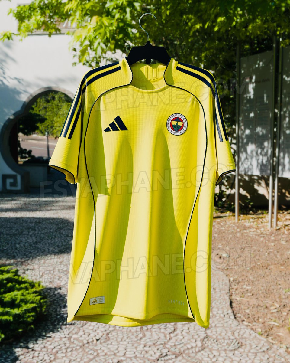 💥💥💥

💛 Fenerbahçe 25-26 Adidas Deplasman Forması

🔥 Adidas, 2000'lere damga vuran "teamgeist" tasarımının geri dönüşüyle temiz ama nostaljik bir görünüm elde etmeyi amaçlıyor.