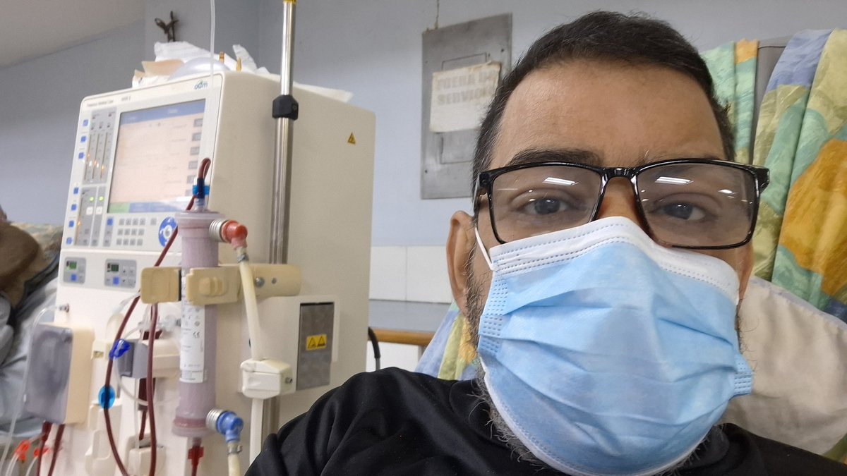 Cada vez veo más cerca la posibilidad de mi cirugía de cadera gracias a sus aportes. Aun falta, pero mantengo la esperanza viva de poder alcanzar esa mera con tu ayuda.

BANESCO
Ci 8507004
Cel 0424 6562538 

Gracias.

(Aquí, en mi sesión de diálisis)