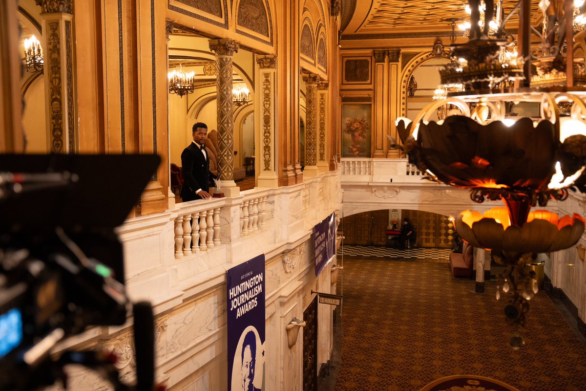 JWalkerScene's tweet image. Annnd that’s a wrap on OFF THE RECORD! Had such a blast playing and working with this incredible cast and crew. Excited for you all to see it! #BTS #OffTheRecord 🎬🎙️