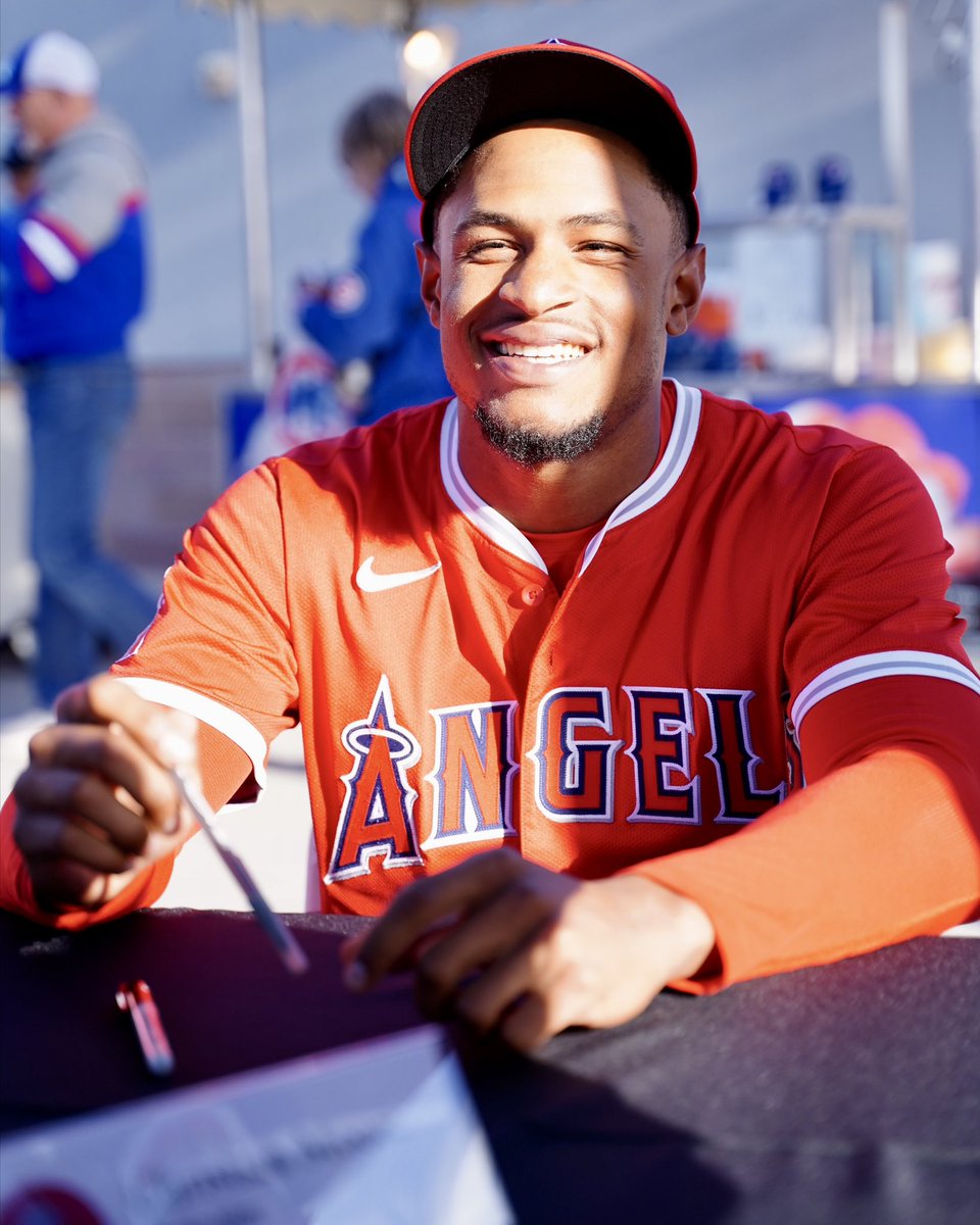 Angels's tweet image. breaking out the pens at our #SpringBreakout game 🖊️